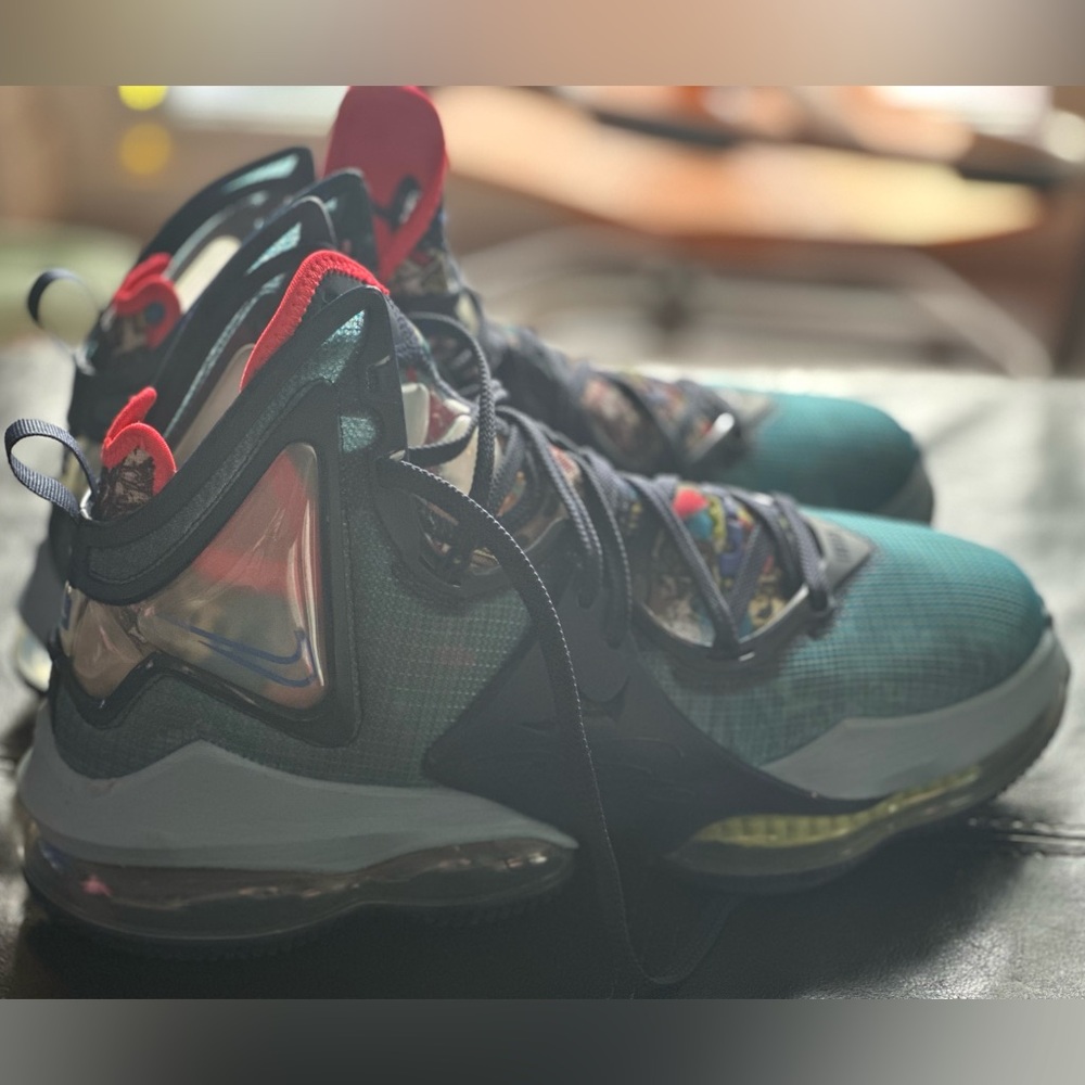 Nike Lebron Basketball Shoes